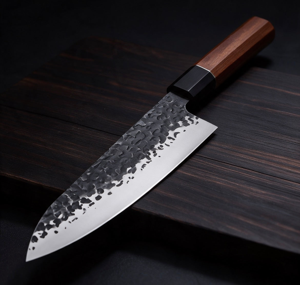 Couteau de chef Gyuto martelé Kurouchi 20 cm
