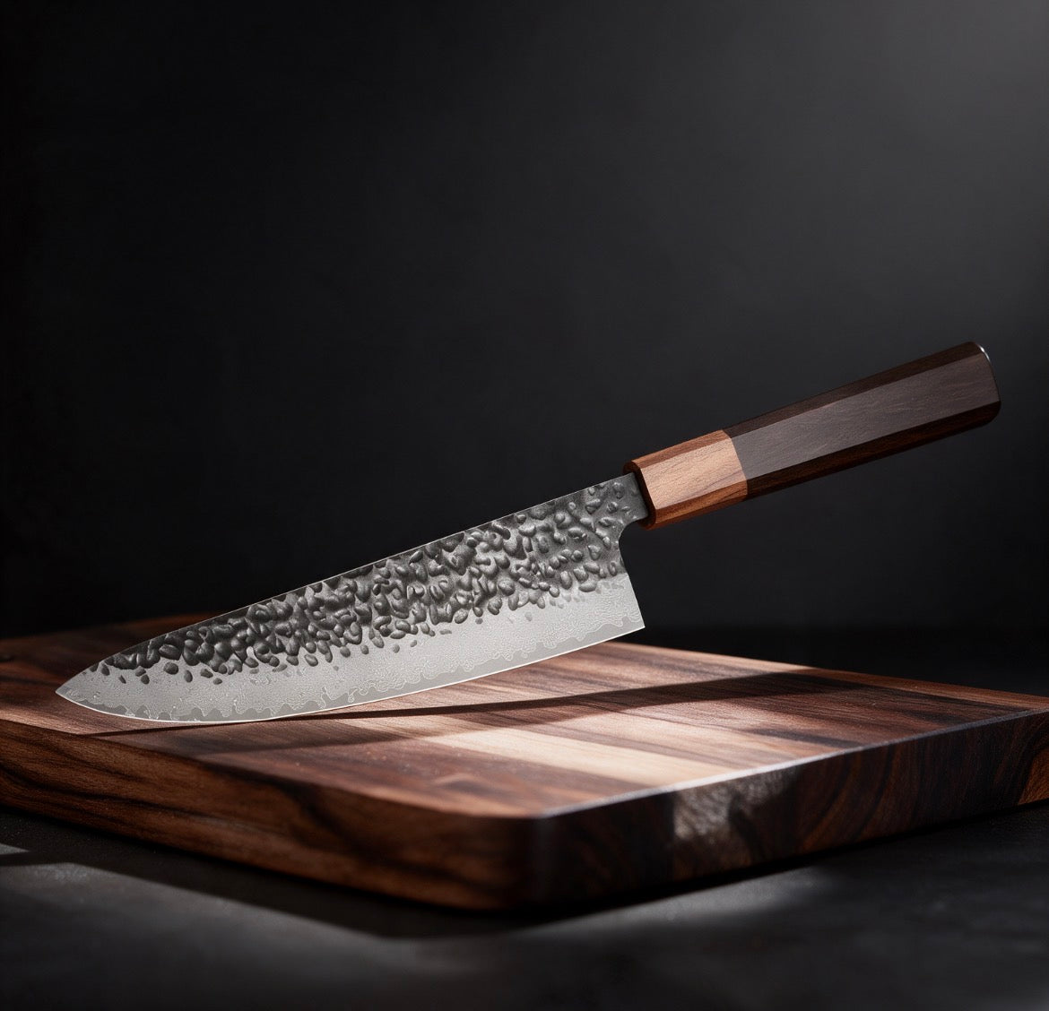 Couteau de chef Gyuto martelé Kurouchi 20 cm