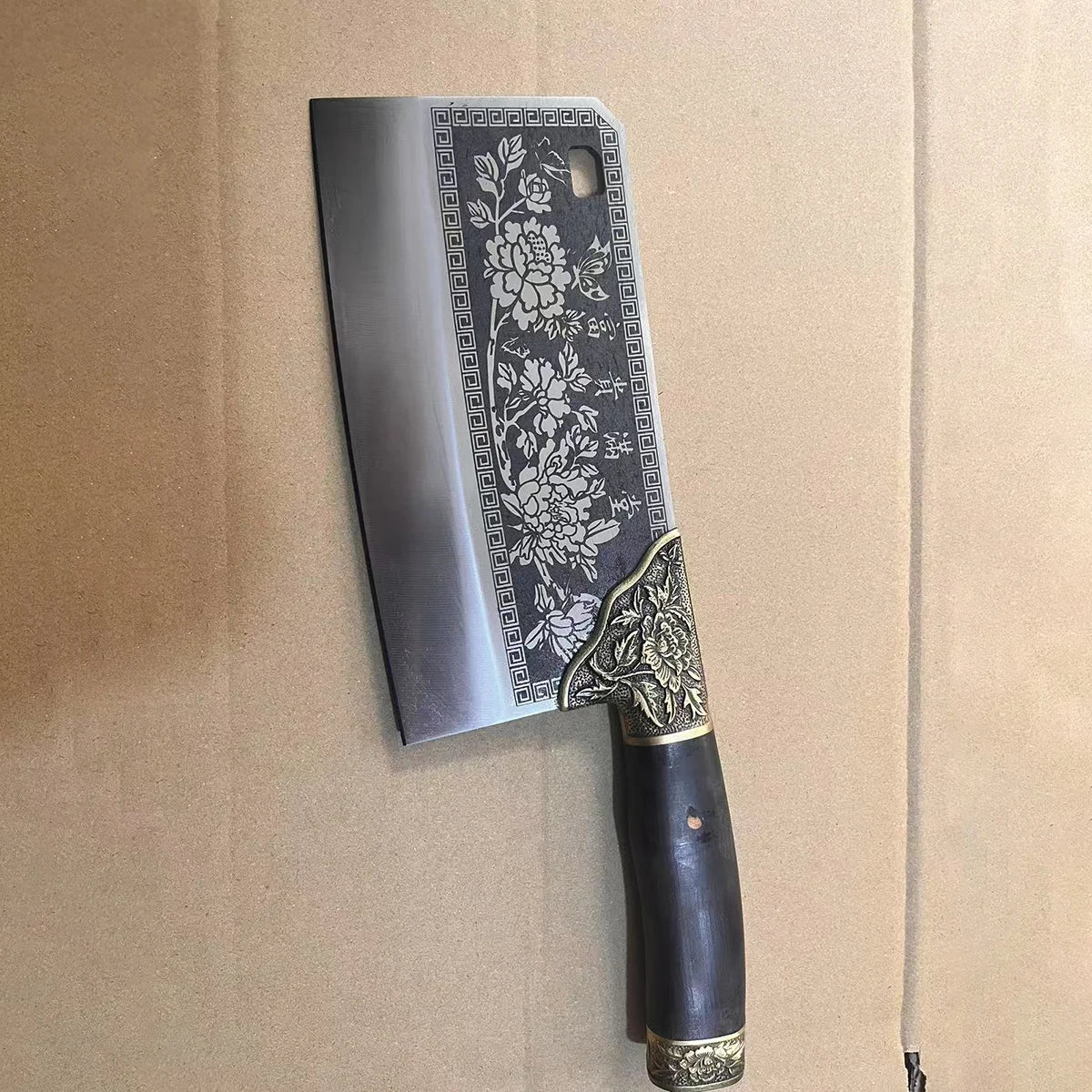 Couperet hachoir forgé main 19,5 cm - Manche en ébène et bague cuivre