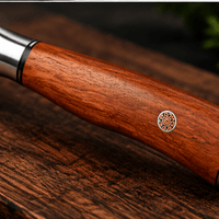 Couteau Santoku Japonais Acier Damas 67 Couches 18 cm – Manche Bois de Santal Rouge & Résine - Damasaki