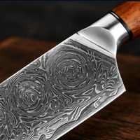 Couteau Santoku Japonais Acier Damas 67 Couches 18 cm – Manche Bois de Santal Rouge & Résine - Damasaki