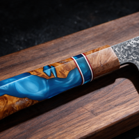 Couteau Kiritsuke Japonais Acier Damas 67 Couches 20 cm – Manche Résine Bleue & Bois Stabilisé